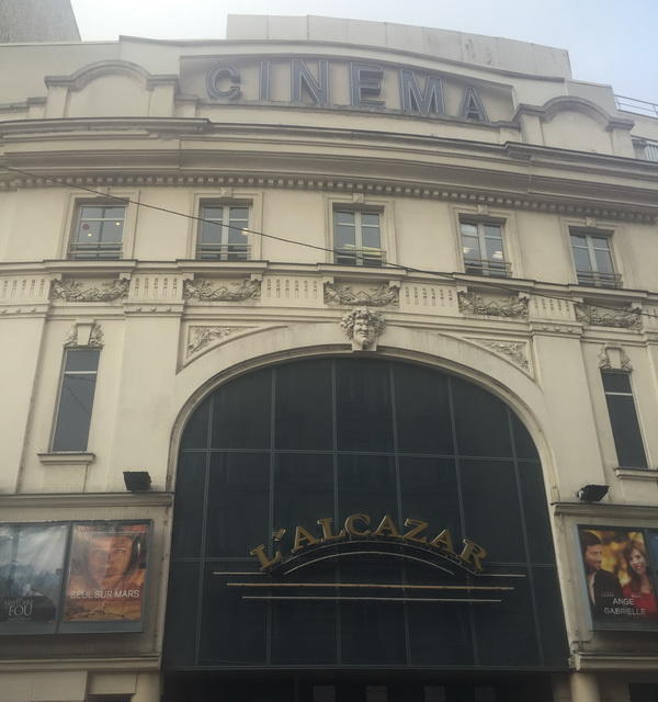 O Alcazar de Asnières-sur-Seine: uma experiência cinematográfica sem  projector 