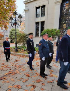 Un hommage vibrant à Courbevoie pour commémorer l'armistice du lundi 11 novembre 1918